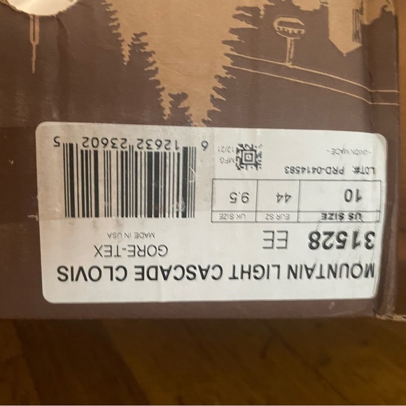 Danner Mountain Light Cascade with Gortex. Men’s US 9 - Picture 11 of 11